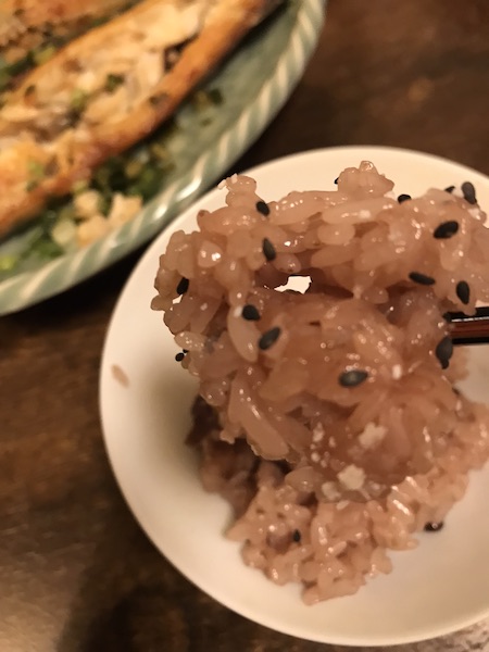 おめでたい日にぴったり アルファー食品 赤飯セット まごころお赤飯 を食べてみました ニコリギフト