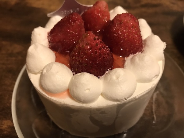 生どけイチゴのスペシャルショートケーキ　cake.jp